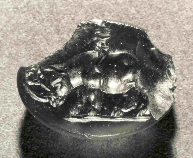 Roman rhino with wreath