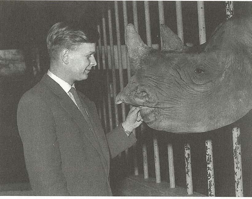 Klos with black rhino Meru